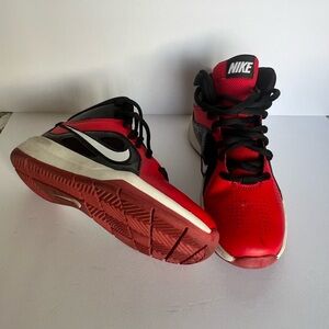 Nike Dynamic Red and Black Athletic Shoes